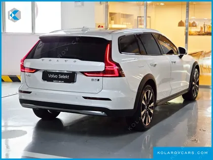 VOLVO V60 B5 ULTRA AWD