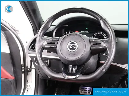KIA STINGER 3.3 TURBO AWD