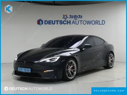 TESLA MODEL S PLAID