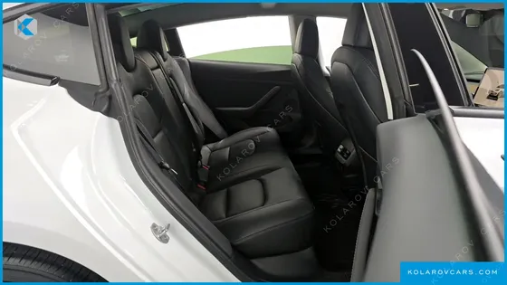 TESLA MODEL 3 RWD