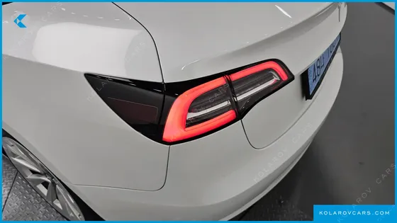 TESLA MODEL 3 RWD