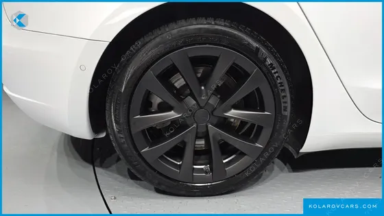 TESLA MODEL 3 LONG RANGE AWD