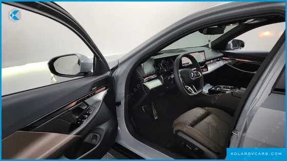 BMW 5 SERIES 523D M SPORT