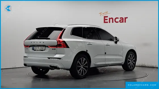 VOLVO XC60 B5 INSCRIPTION
