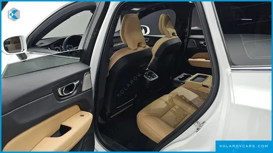 VOLVO XC60 B5 INSCRIPTION