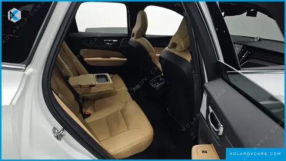 VOLVO XC60 B5 INSCRIPTION