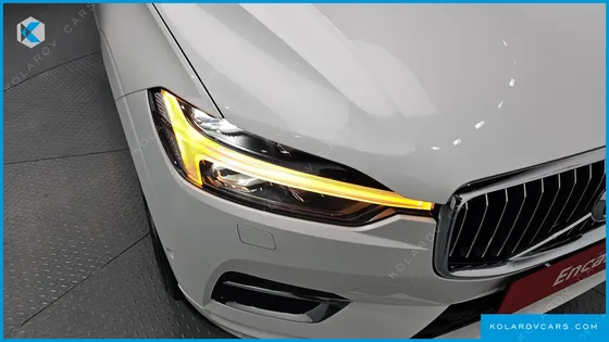 VOLVO XC60 B5 INSCRIPTION