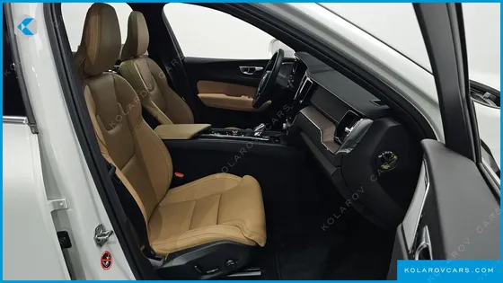 VOLVO XC60 B5 INSCRIPTION