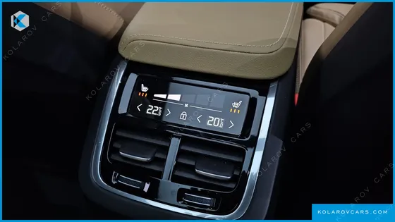 VOLVO XC60 B5 INSCRIPTION