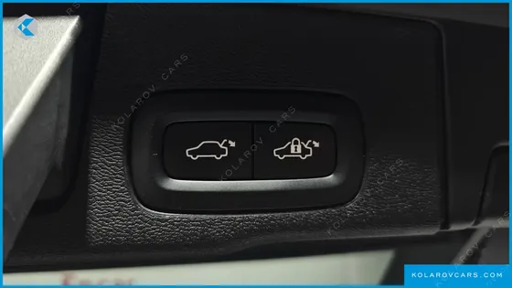 VOLVO XC60 B5 INSCRIPTION
