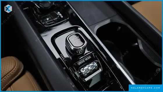 VOLVO XC60 B5 INSCRIPTION
