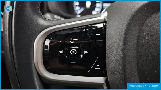 VOLVO XC60 B5 INSCRIPTION