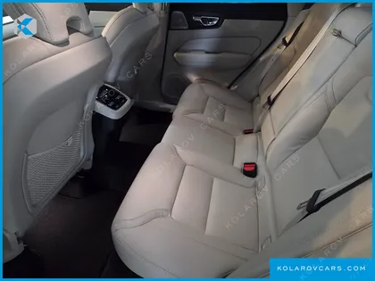 VOLVO XC60 B5 ULTRA BRIGHT