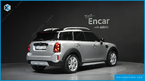 MINI COUNTRYMAN CLASSIC PLUS LAUNCH PACK