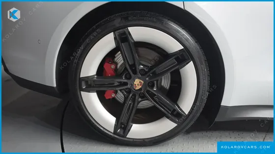 PORSCHE TAYCAN 4S
