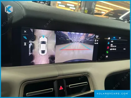 PORSCHE TAYCAN BASE