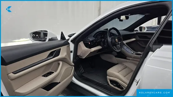 PORSCHE TAYCAN BASE
