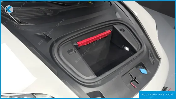 PORSCHE TAYCAN BASE