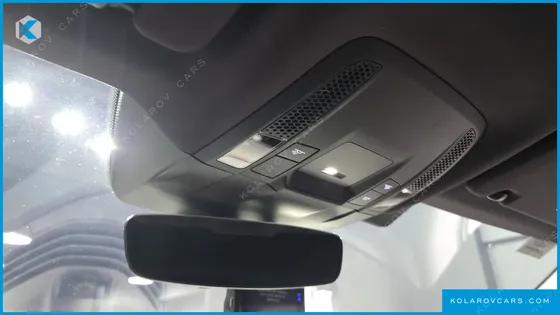 PORSCHE TAYCAN BASE