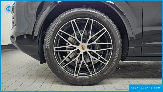 PORSCHE CAYENNE 3.0 COUPE