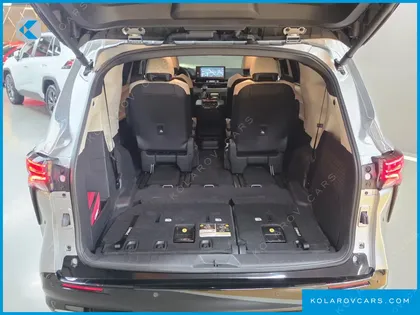 TOYOTA SIENNA 2.5 HYBRID AWD