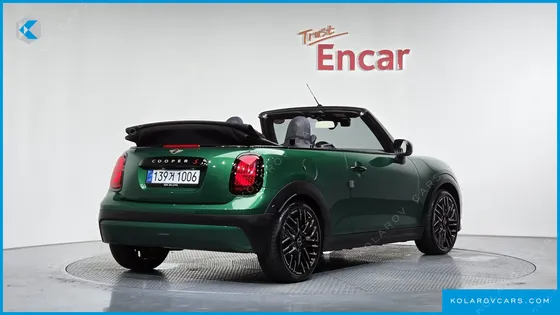 MINI COOPER CONVERTIBLE FAVOURED