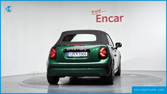 MINI COOPER CONVERTIBLE FAVOURED