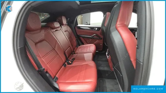 PORSCHE CAYENNE 3.0 COUPE