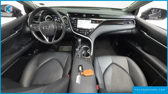 TOYOTA CAMRY 2.5 XLE HYBRID