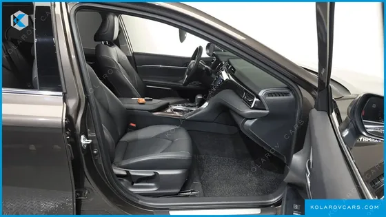 TOYOTA CAMRY 2.5 XLE HYBRID