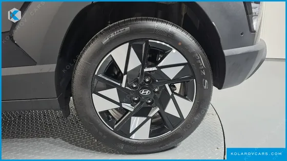 HYUNDAI KONA GASOLINE 2.0 2WD