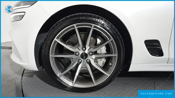 GENESIS G70 GASOLINE 2.5T 2WD
