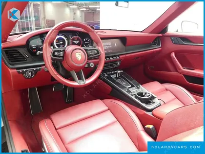 PORSCHE 911 CARRERA 4 GTS CABRIOLET