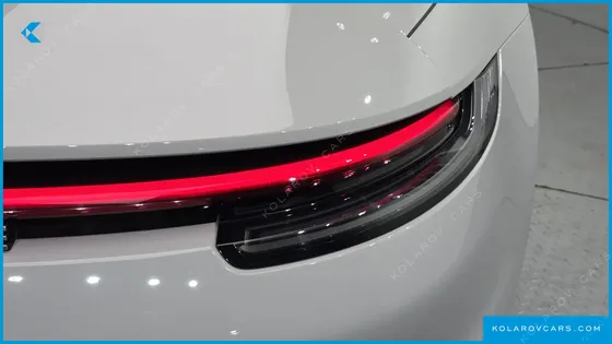 PORSCHE 911 CARRERA 4 CABRIOLET