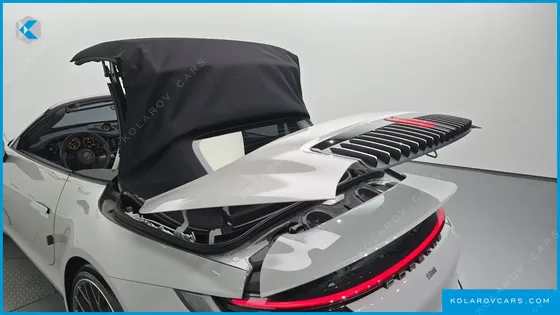 PORSCHE 911 CARRERA 4 CABRIOLET