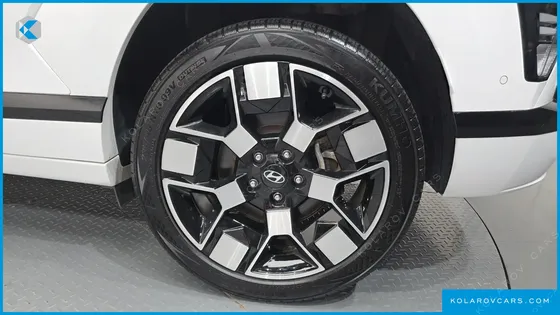 HYUNDAI KONA LONG RANGE