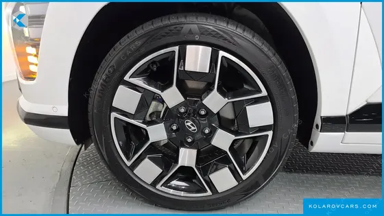 HYUNDAI KONA LONG RANGE
