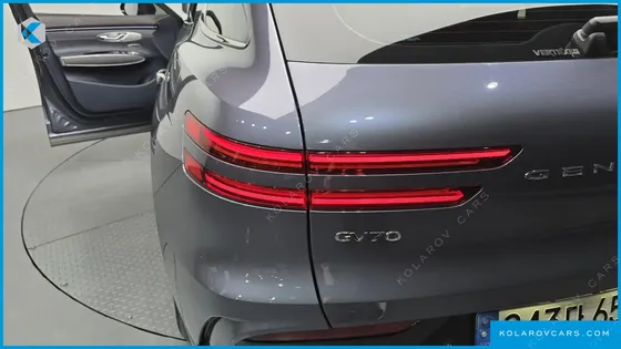 GENESIS GV70 2.5T GASOLINE 2WD