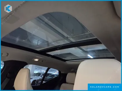 VOLVO XC40 B4 ULTRA BRIGHT