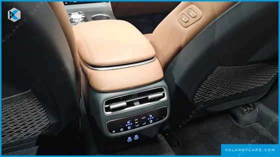 GENESIS GV70 2.5T GASOLINE 2WD