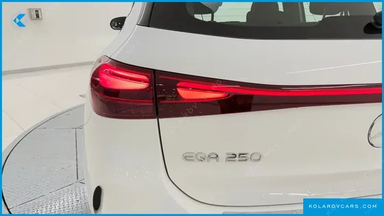 MERCEDES EQA EQA250 AMG LINE