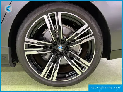 BMW I7 XDRIVE 60 FREEZE SEOUL EDITION