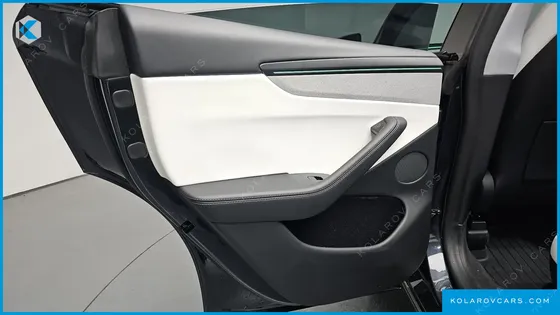 TESLA MODEL Y LONG RANGE AWD