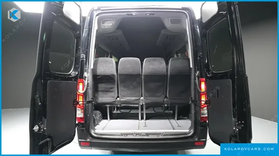 HYUNDAI SOLATI 15-SEATER