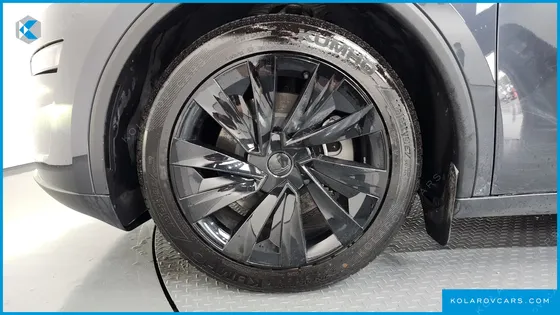 TESLA MODEL Y RWD