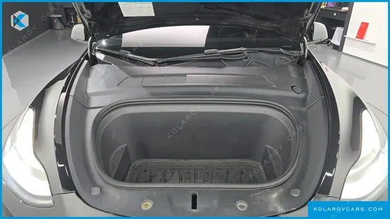 TESLA MODEL Y STANDARD RANGE RWD