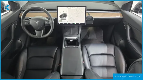 TESLA MODEL Y STANDARD RANGE RWD