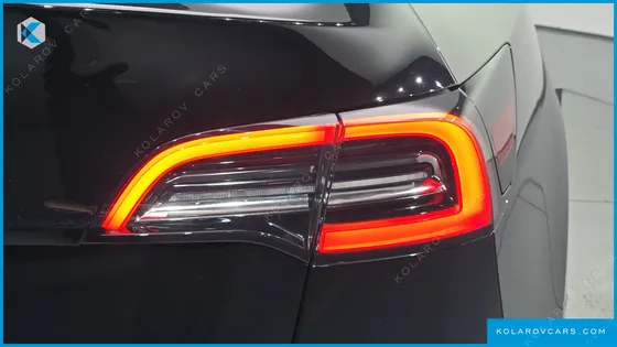 TESLA MODEL Y STANDARD RANGE RWD