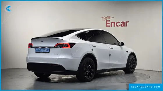 TESLA MODEL Y LONG RANGE AWD