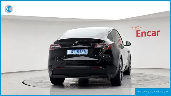 TESLA MODEL Y LONG RANGE AWD